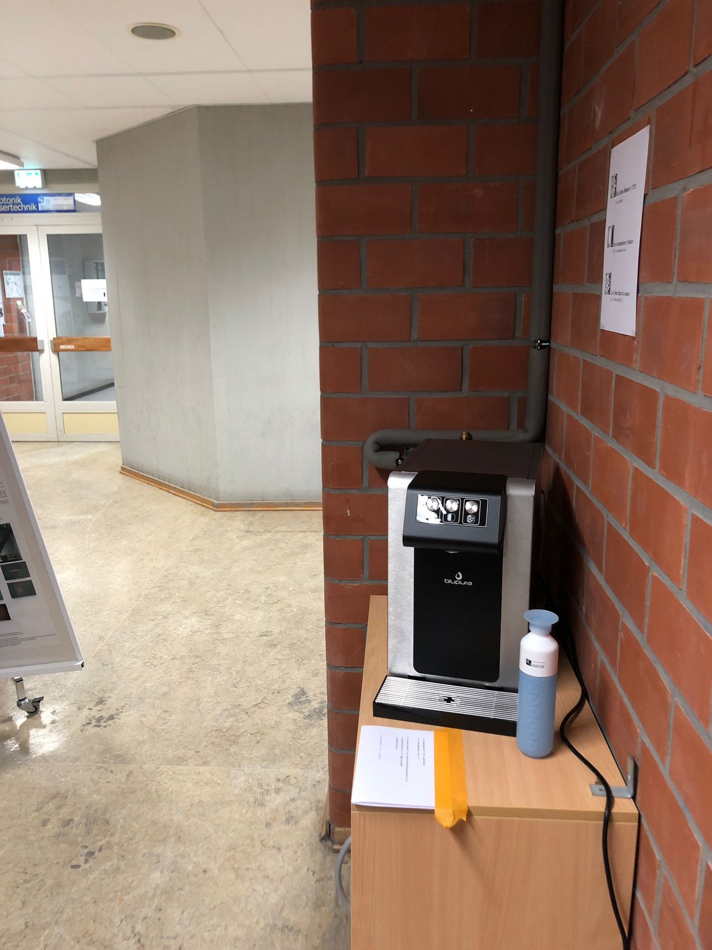Wasserspender an der HS Emden/Leer im Fachbereich Technik