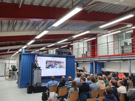 Das Montagskolloquium im neuen Technikum. Foto: Grunau Das Montagskolloquium im neuen Technikum. Foto: Grunau