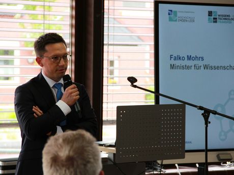 Wissenschaftsminister Falko Mohrs bei der Eröffnung des Forschungsforums. Wissenschaftsminister Falko Mohrs bei der Eröffnung des Forschungsforums.