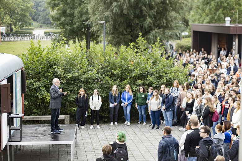 Begrüßung durch Präsident Prof. Dr. Gerhard Kreutz
