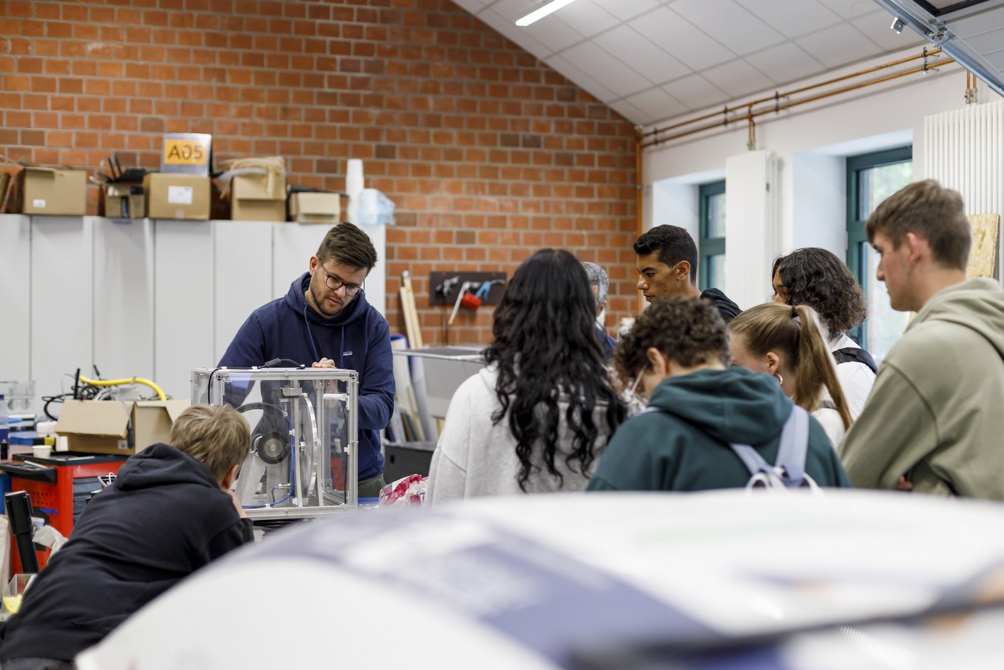 Schüler*innen im FabLab