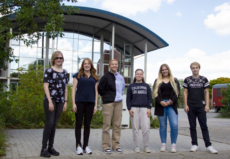 Die neuen Auszubildenden und FSJler der Hochschule Emden/Leer 