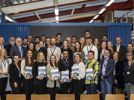 Die Deutschland-Stipendiaten mit ihren Förderern. Foto: Akka Olthoff Die Deutschland-Stipendiaten mit ihren Förderern. Foto: Akka Olthoff
