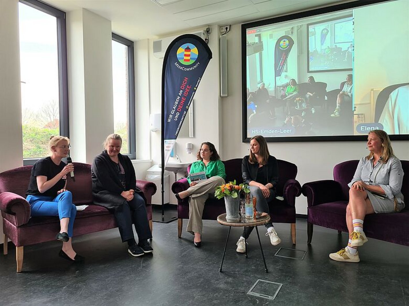 Gründerinnen im Fokus Podiumsdiskussion 21. April 2022 Gründerinnen im Fokus Podiumsdiskussion 21. April 2022